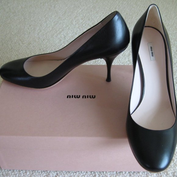 Miu Miu Shoes - MIU MIU BLACK CALF LEATHER ROUND TOE PUMPS *Classic* WITH BOX